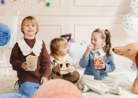 Wiederverwendbarer Snackbehälter, 2,2 l, „Sparkling Balloons“, 1 Stück